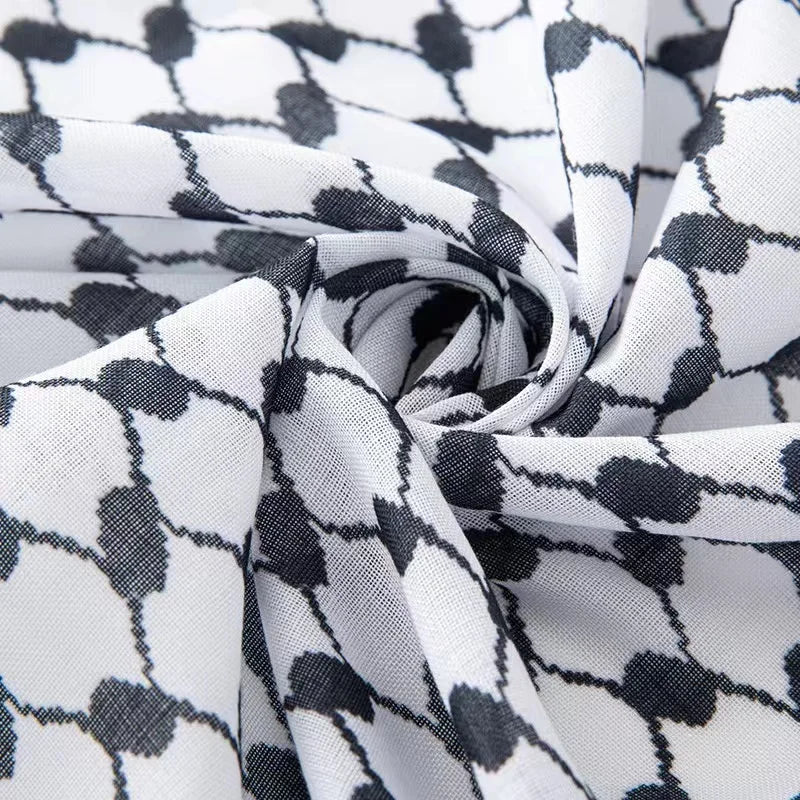Shemagh Desert Keffiyeh – Tassel Scarf with Arab Print, Unisex & Perfect for Any Occasion! 652F
