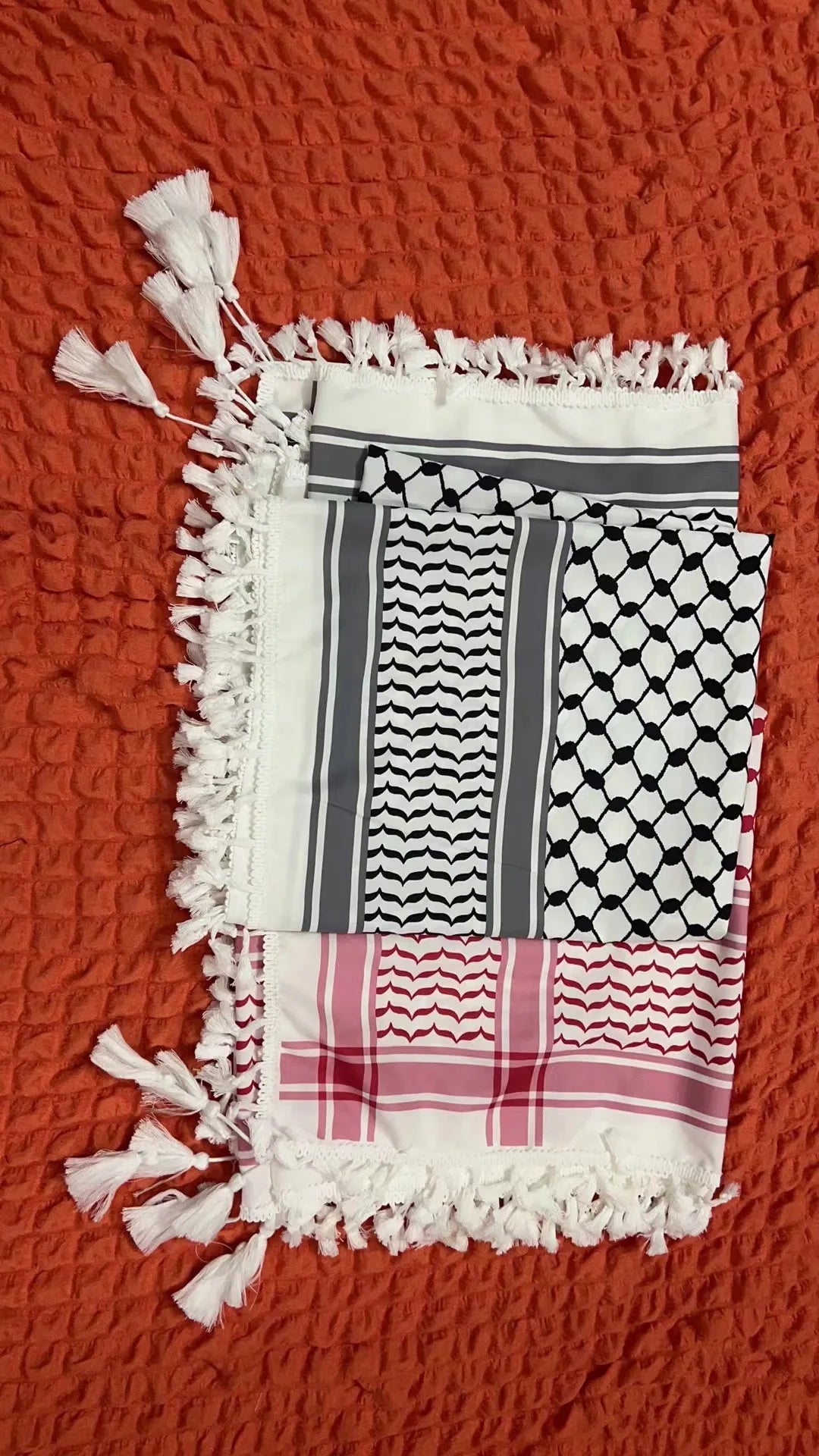 Shemagh Desert Keffiyeh – Tassel Scarf with Arab Print, Unisex & Perfect for Any Occasion! 652F
